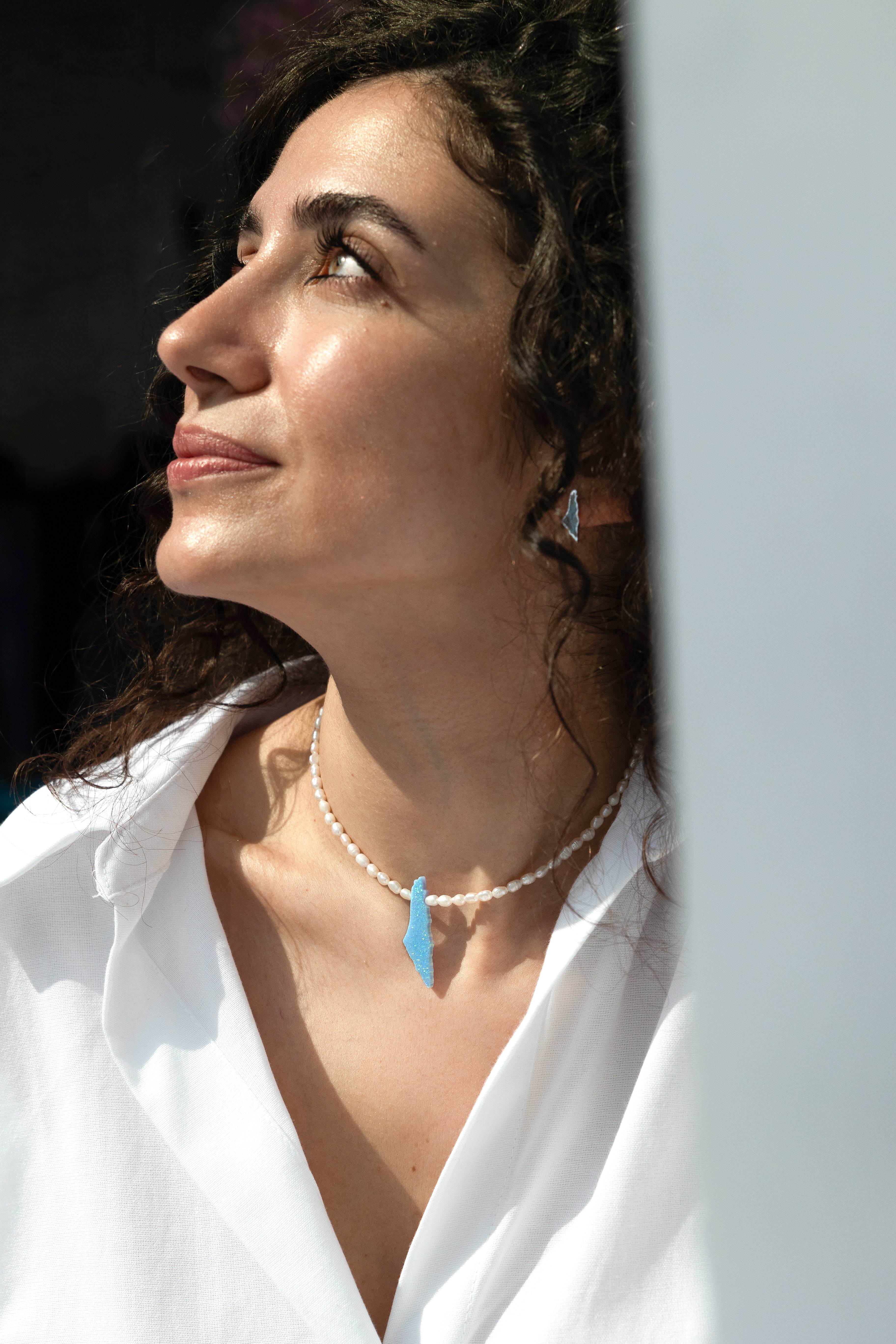 Opal Palestine map choker pearls necklace