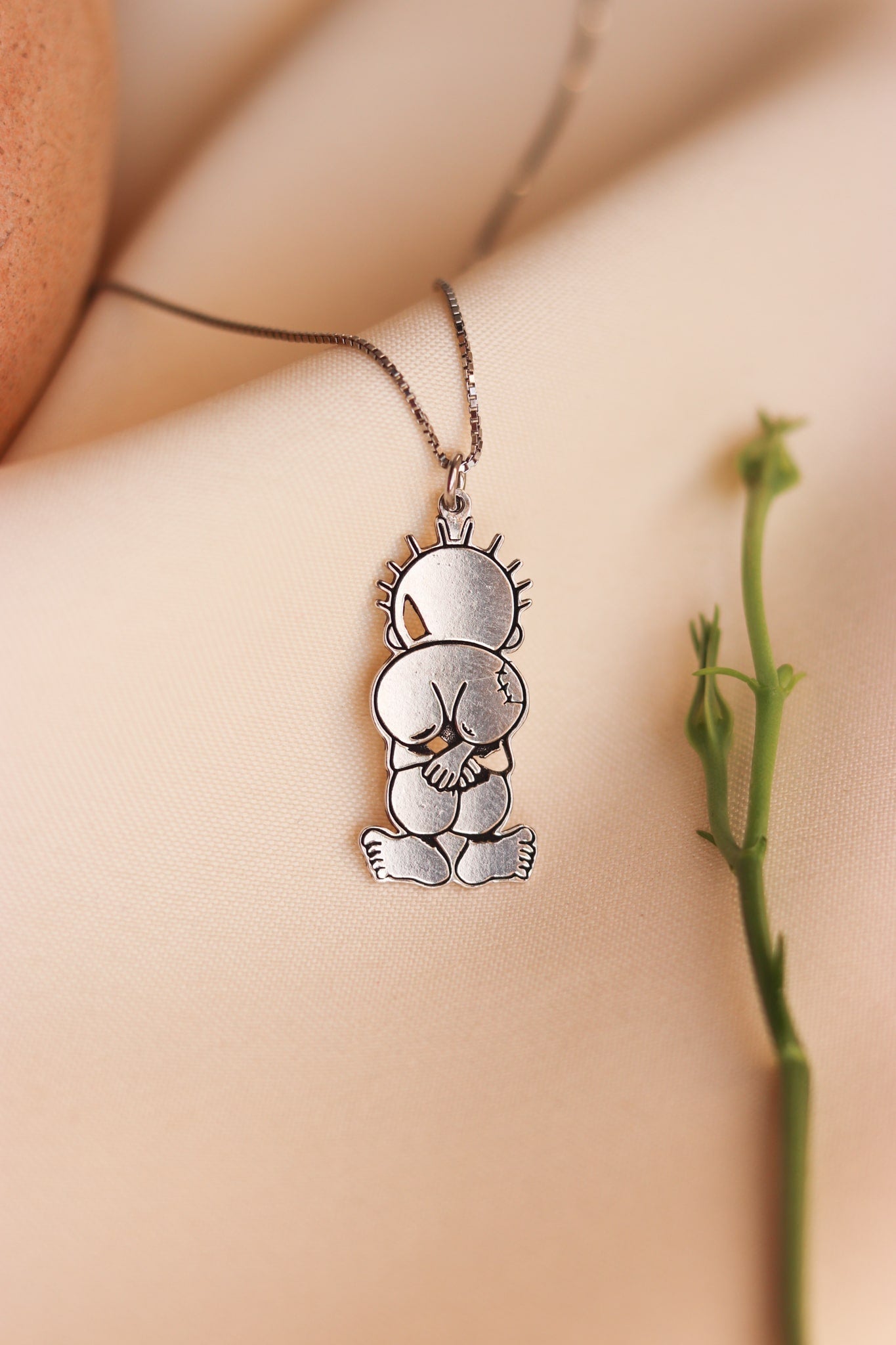 Handala necklace