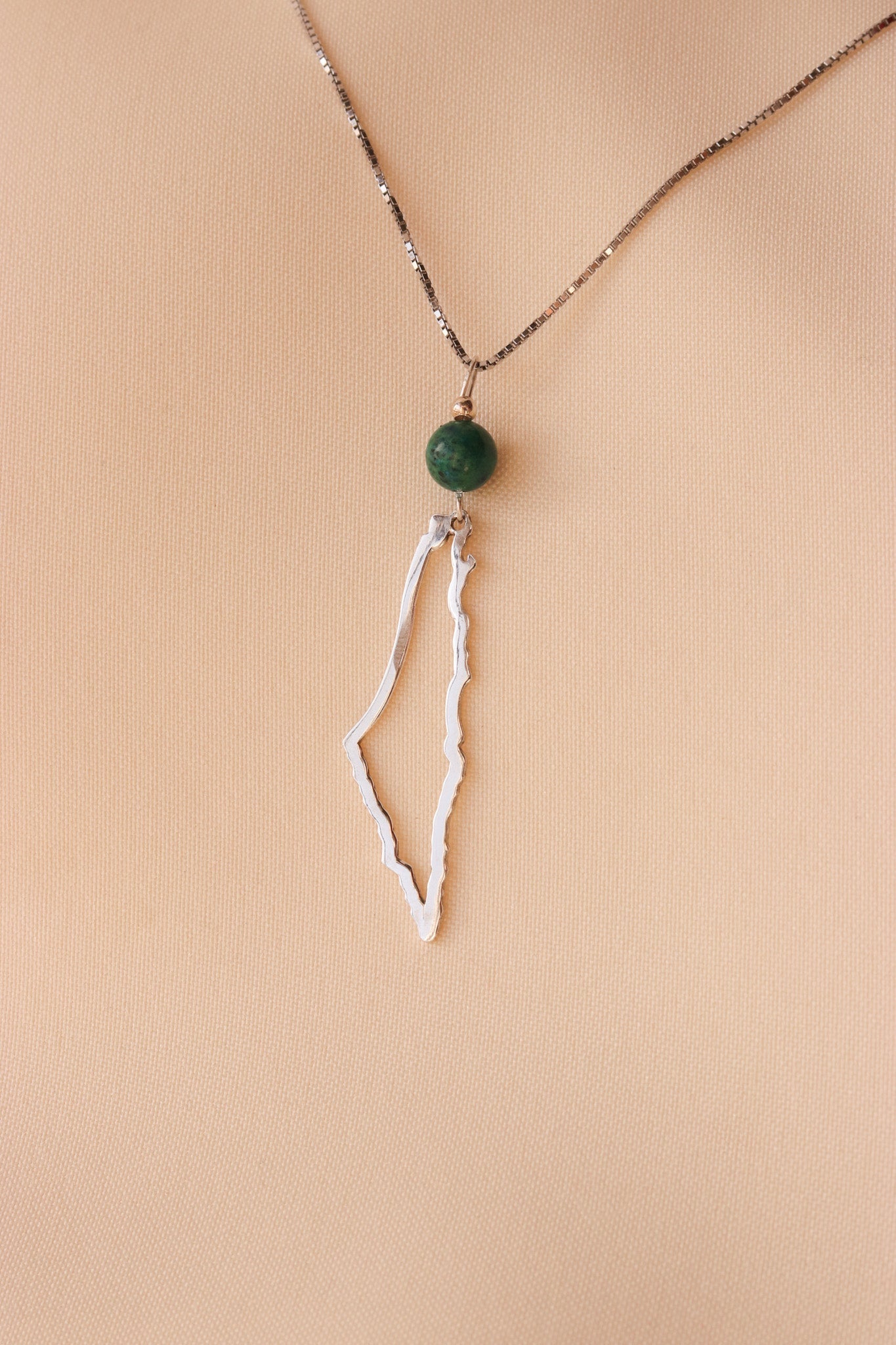 Palestine map frame necklace with stone